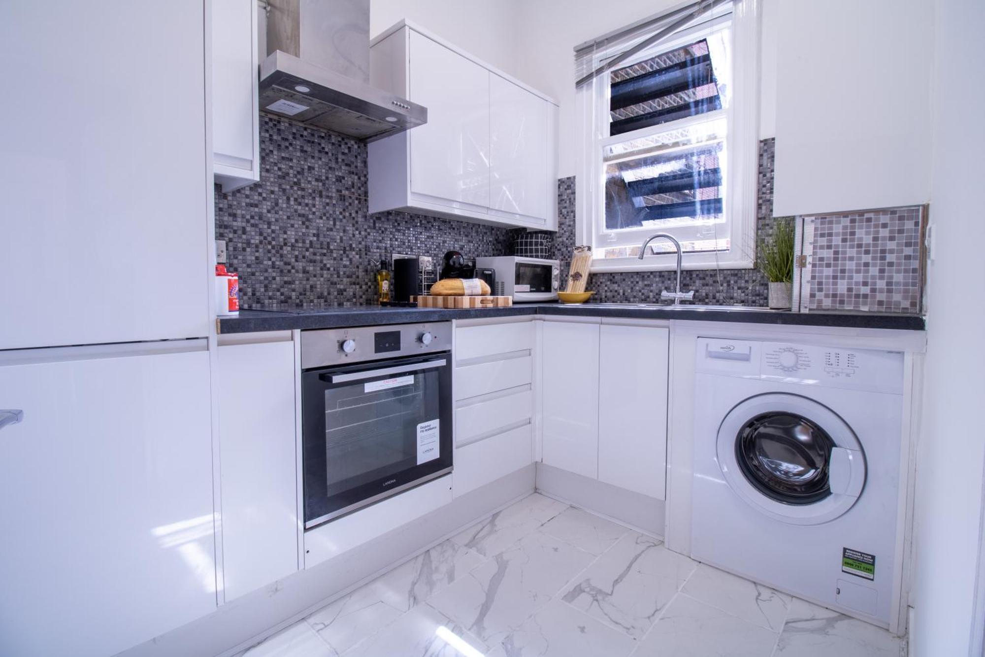 Luxurious Apartments On Oxford Street London Exterior photo