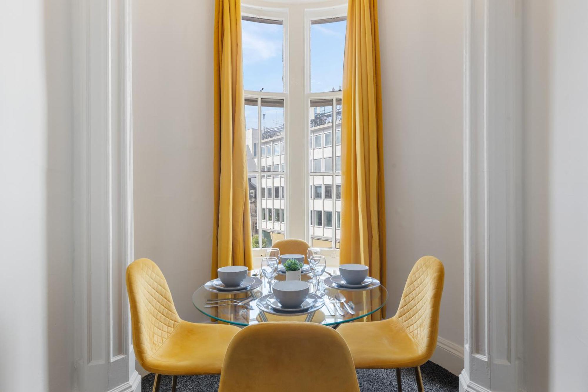 Luxurious Apartments On Oxford Street London Exterior photo