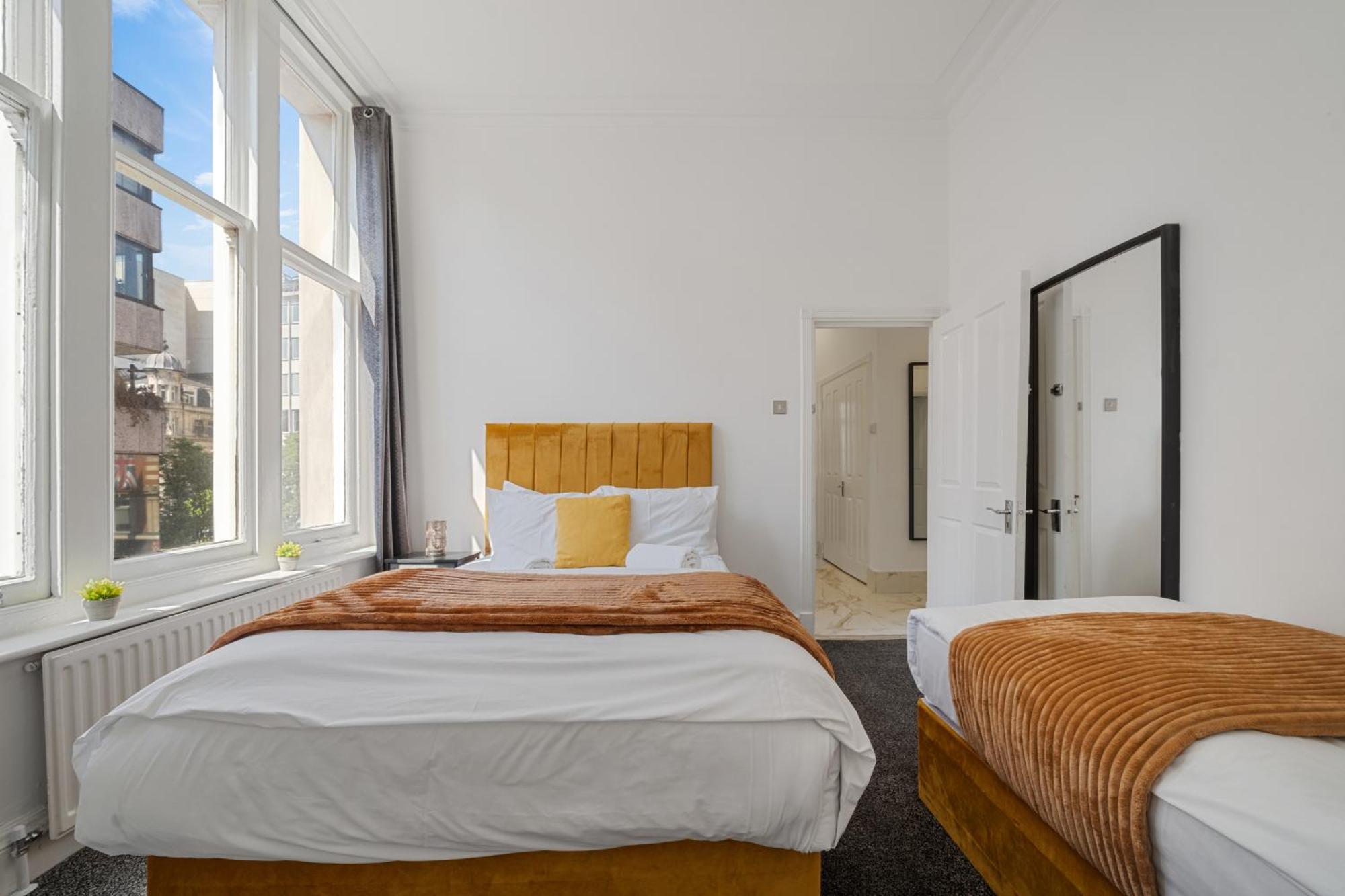 Luxurious Apartments On Oxford Street London Exterior photo